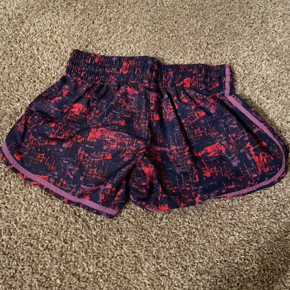Running shorts - Picture 2 of 2